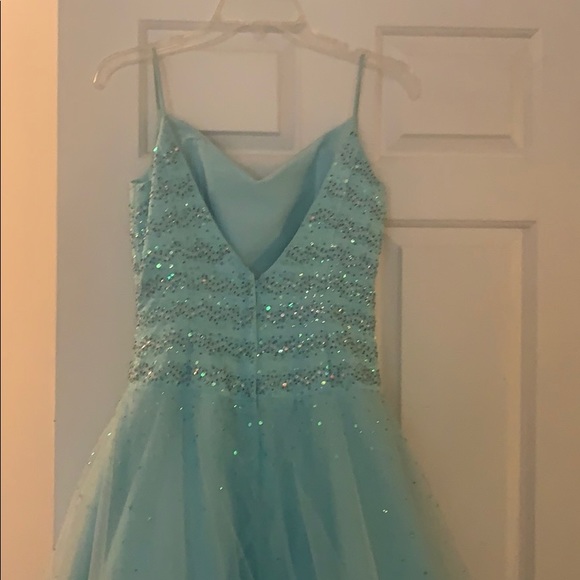 Alfred Angelo gown - Picture 6 of 8